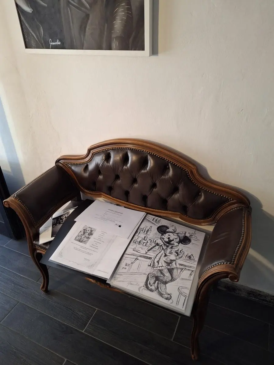 Atmosphere and details of the GianolioArte Gallery